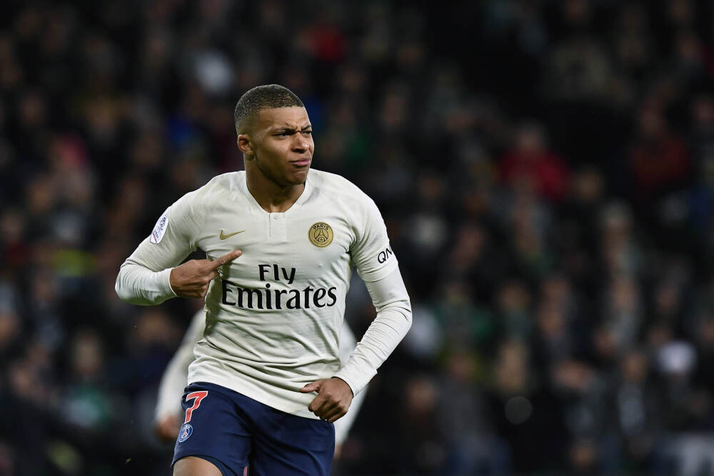 腾讯混元图像3.0图生图版本正式发布；京东产发向港交所递交A1招股书 | 早资道